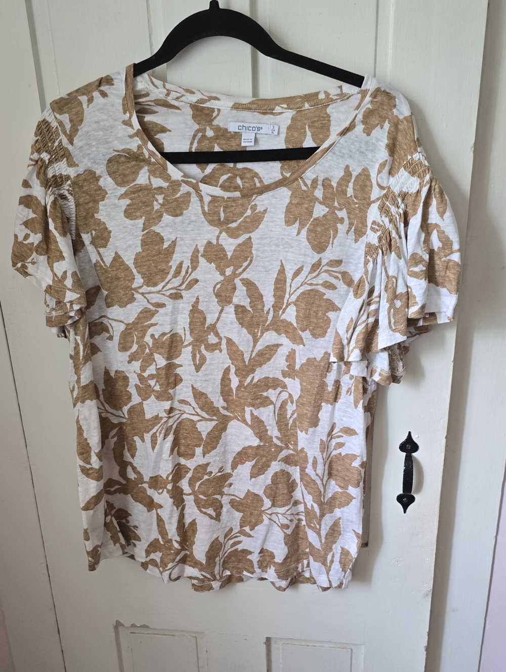 Chico's White Cream Floral Ruffle Sleeve Tee